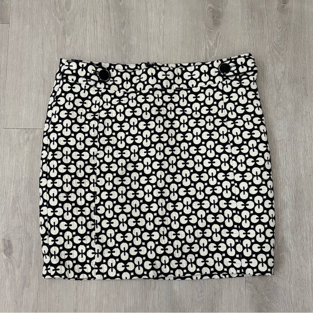 NWOT Banana Republic Black Ivory Skirt, Size 14